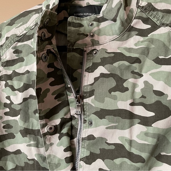Banana Republic Camo Utility Jacket Petite Size Small - Picture 5 of 16